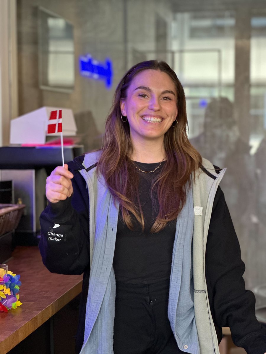 mouseflow's tweet image. Celebrations at Mouseflow 🥂🎉
Today, we gathered to mark an exciting milestone (and yes… any excuse for cake 🍰).
A huge thank you to everyone who made this possible!! Here’s to many more wins together 💙