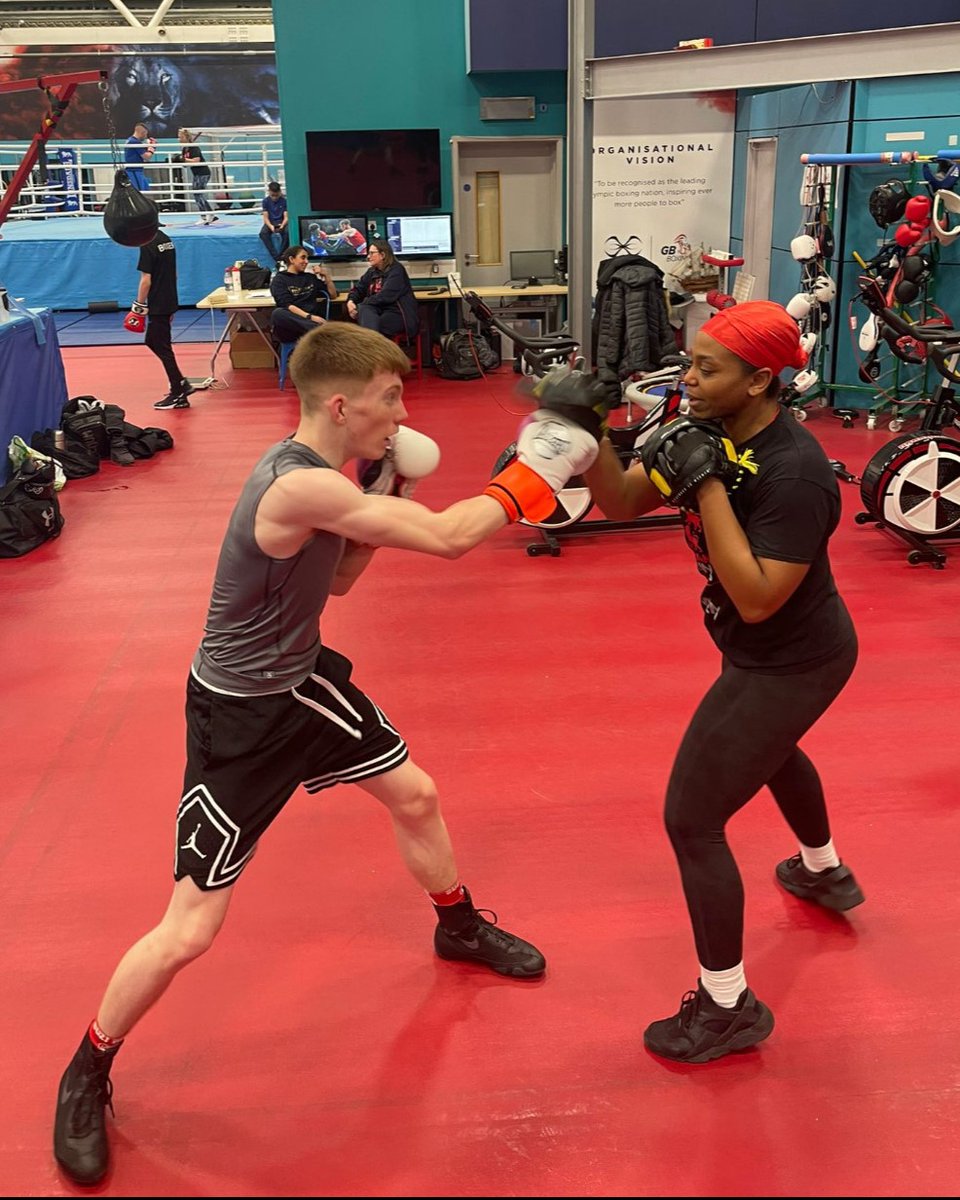 _UKCoaching's tweet photo. 🥊Michelle Nelson is transforming lives in Luton 

She’s creating safe spaces, tackling youth crime &amp; breaking barriers in a male-dominated sport

📉 With female coaching numbers falling, her story matters more than ever

Read her full journey 👇
https://t.co/9hDldVkNPR https://t.co/G8myVX7raL