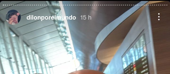 Me mata q cada cierto tiempo se acuerda que tiene otra cuenta y sube absolutamente todo lo que hace JAJJS lo amo