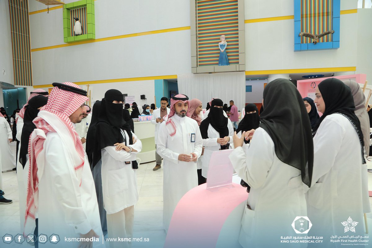 ksmcmedia's tweet photo. 📸 | أقامت #مدينة_الملك_سعود_الطبية فعالية تزامنًا مع #شهر_التوعية_بسرطان_الثدي، للتعريف بعوامل الخطورة وطرق الوقاية، وأهمية الكشف المبكر، والخدمات المقدمة من التشخيص حتى العلاج. https://t.co/8MenIgDIOK