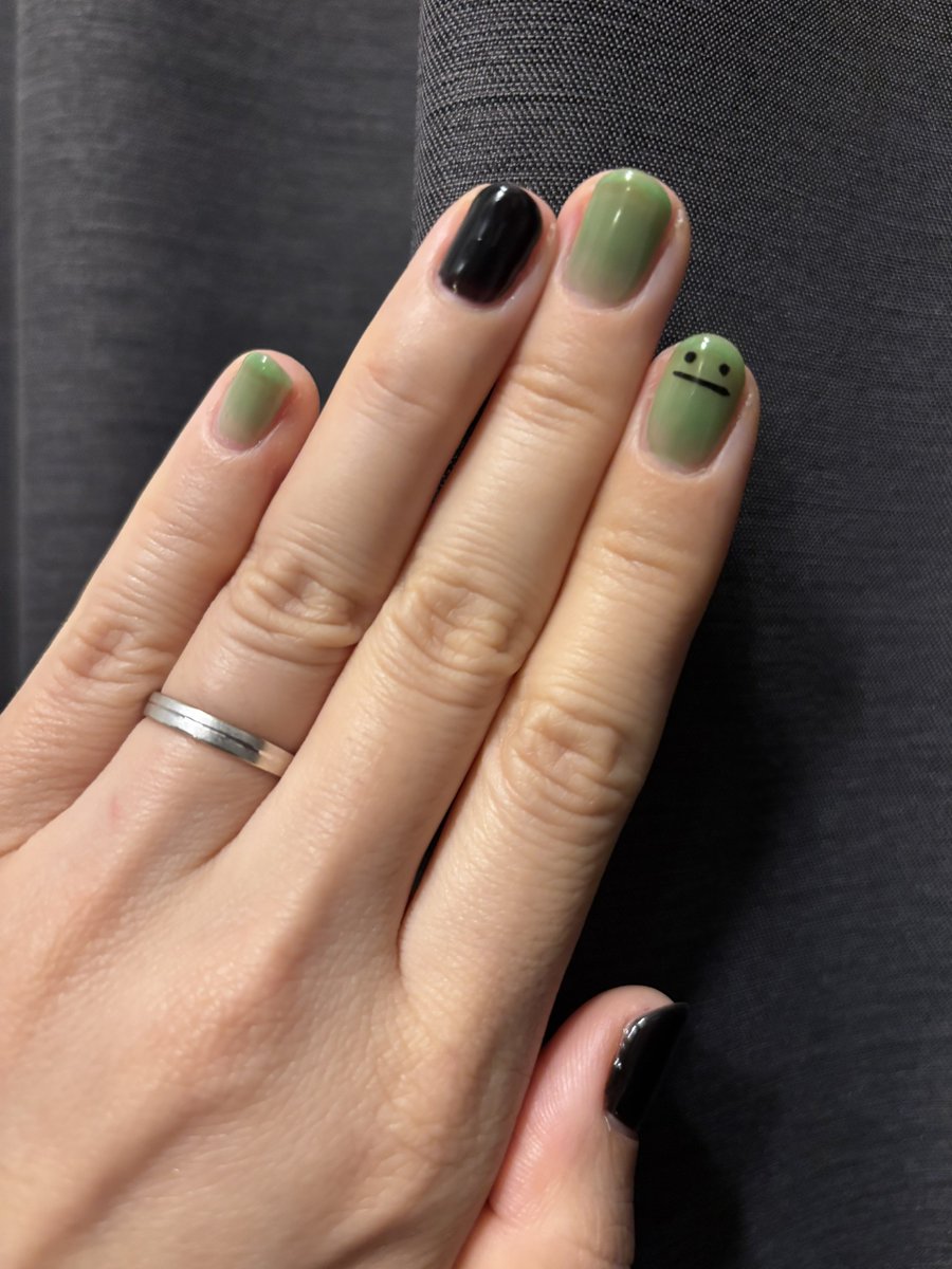 Balius2ZR7SJuke's tweet photo. 4週間ぶりにネイル 💅行ってきた
テーマ:フライイング😆ハロウィン👻
公式アカウントのこのポストに影響されて🤩
モンスター風に緑🟩といつもの黒⬛️
#ShadowMonster かわいい☺️
#Graniph #BeautifulShadow
#ジェルネイル https://t.co/amngDCCGWI