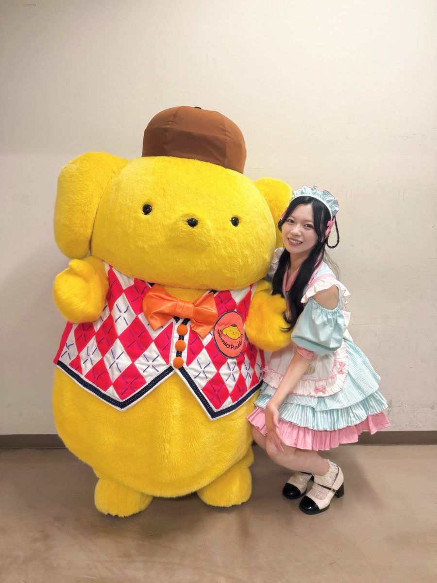 プリンくんとのお写真です૮ • ·̫ • ა💛🤎 #サンリオ さん #ポムポム