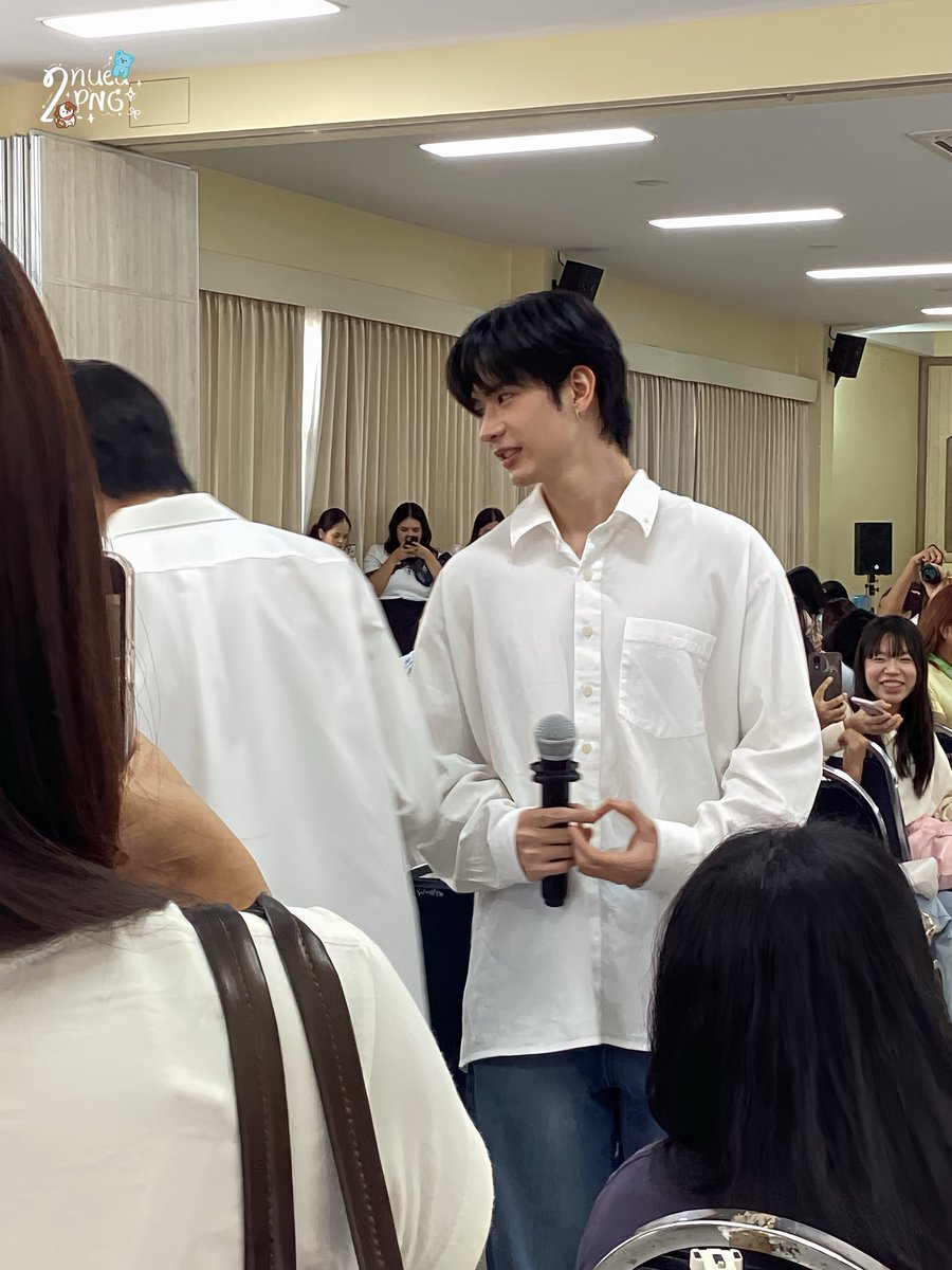 gnp548's tweet photo. ใครไหวไปก่อนเลย นี่ว่านี่ไม่ไหว😭😭
หล่อมากๆๆๆๆ คือแกไปหามาจากไหน ดูแลให้มันดีๆ นะ คือเกินเรื่องเกินราวมาก หล่อออร่าเหมือนมี Spotlightส่วนตัว ขนาดกล้องชั้นกาก ยังหล่อทะลุออกมาขนาดนี้ เดินผ่านแต่ละที intro เพลงรักแรกพบลอยเข้ามาในหัวชั้นเลย

#LatteKimMakeMeritDay2025
#LatteTNC https://t.co/OWElK0XQVV