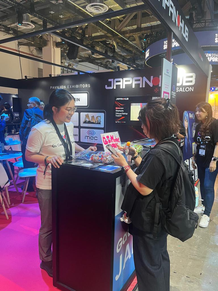 AWAJ_official's tweet image. Strategy in motion at Japan Hub!
@k_0xC and @0xC_Web3. are showcasing how enterprises and startups can accelerate growth in the Web3 economy. 📈
📍 Booths PB1-53 to PB1-56 | Marina Bay Sands, Level 1
🗓 Oct 1–2
#JapanHub #TOKEN2049