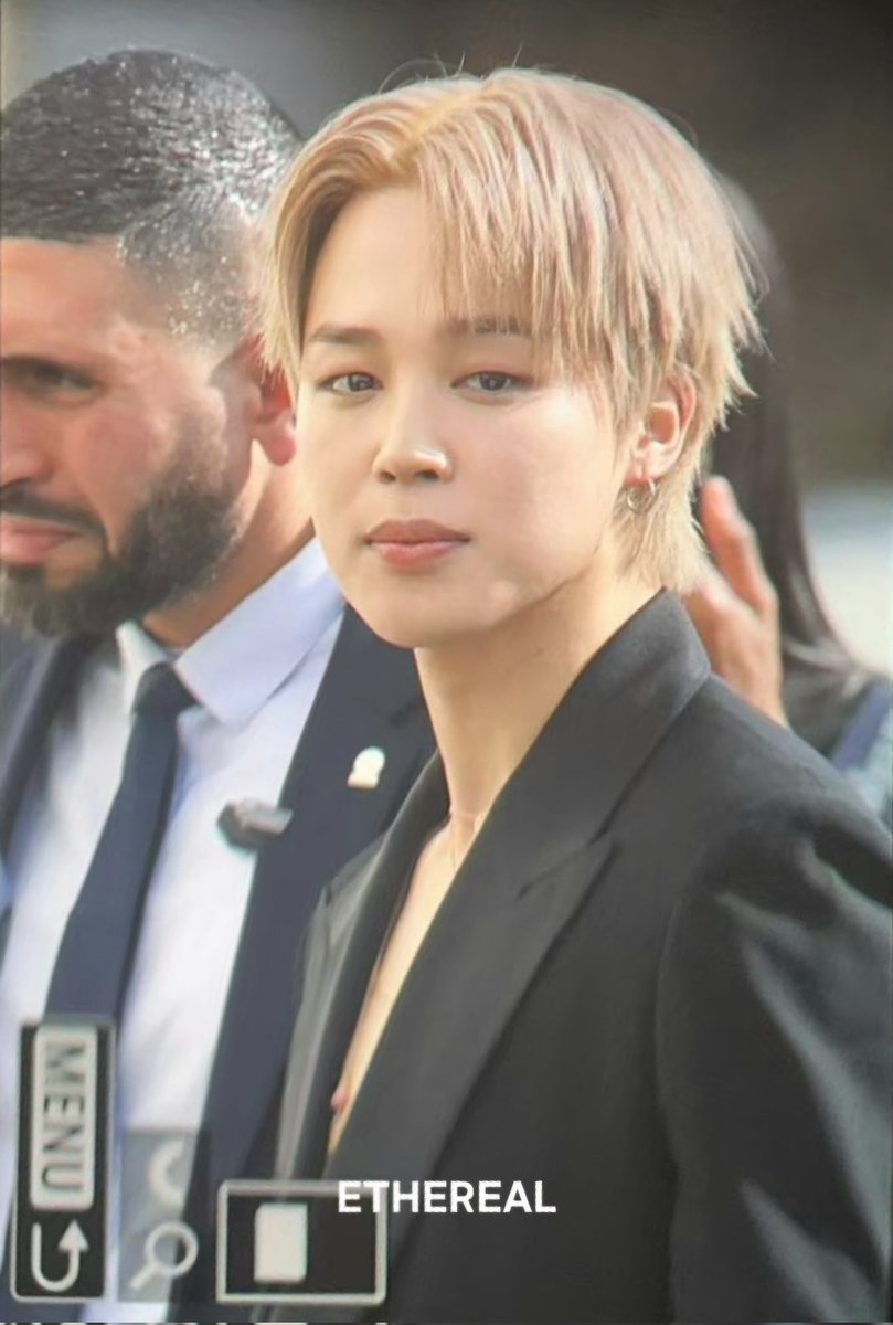 ethereal__jimin's tweet photo. 251001  
#지민 #방탄소년단 #BTS #JIMIN #JiminxDior
#DIORSS26 #PFW #Dior https://t.co/PPrbUETLVl