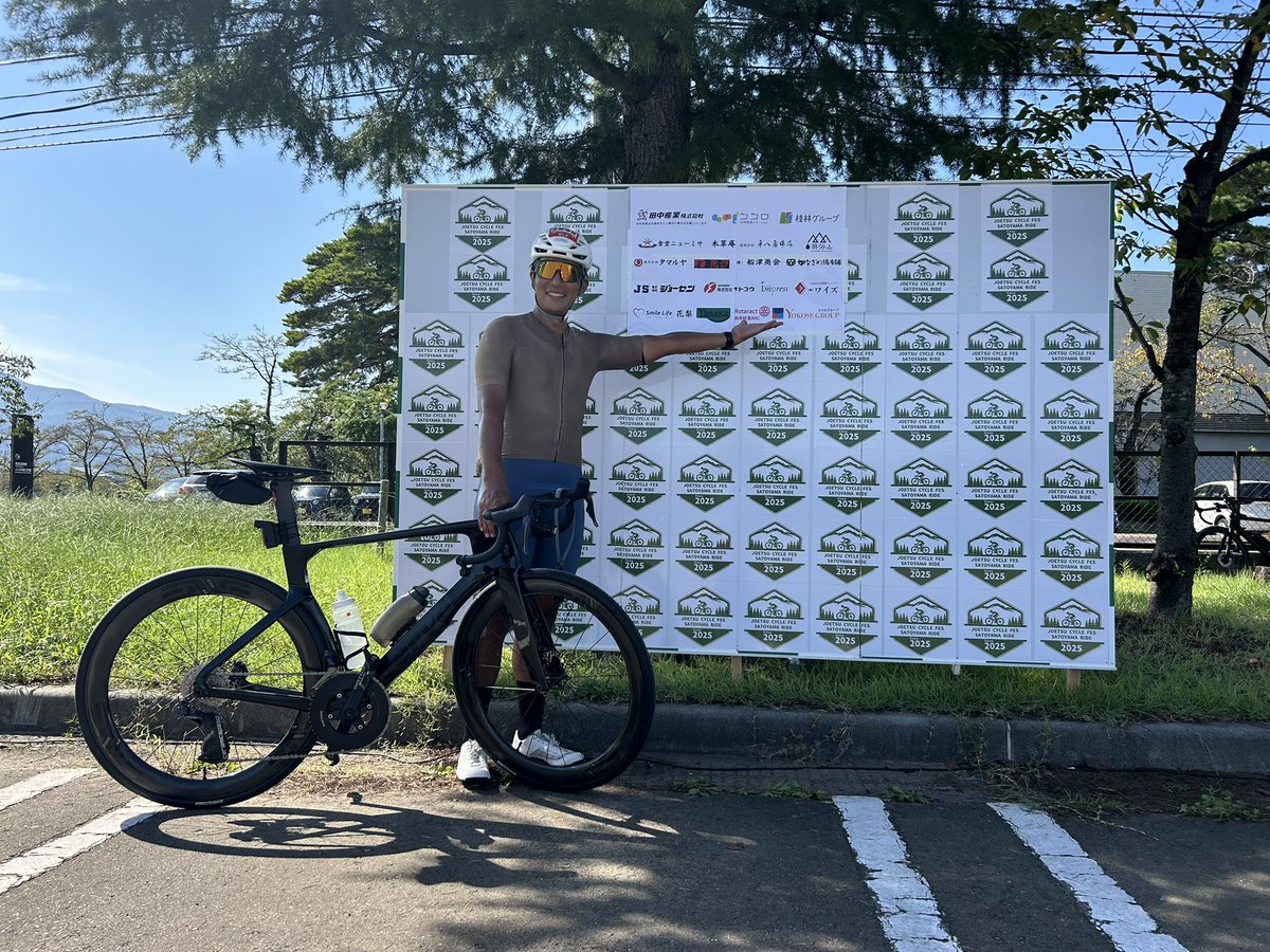 sanojunya0109's tweet photo. 100キロ走って爽やかな俺。
#上越サイクルフェスタ
#サーベロ
#assos
#fidlock
#abus
#rotor https://t.co/edcgqFBOrc