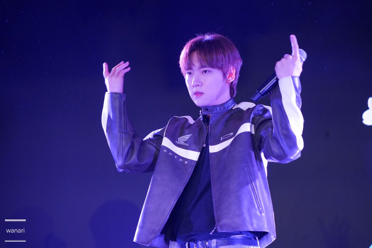 100___wanari's tweet photo. 2025.04.04
오사카
종환
#FAVE1 #페이브원 #종환 #조나리 #조날 #JongHwan  
@100per_jonari @FAVE1_official https://t.co/rsvTqnh66a