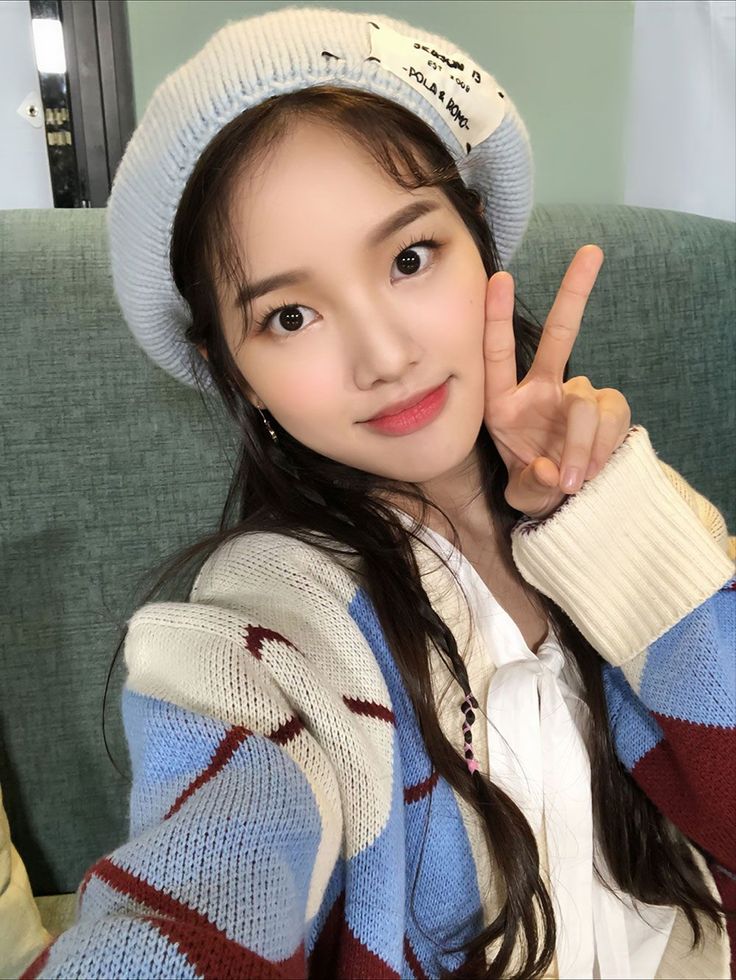 SODA48759011's tweet photo. #weeekly #수진 #LeeSoojin 
오늘도 힘내자💟💖💕😘😄😉✊ https://t.co/5YjOECZZWx
