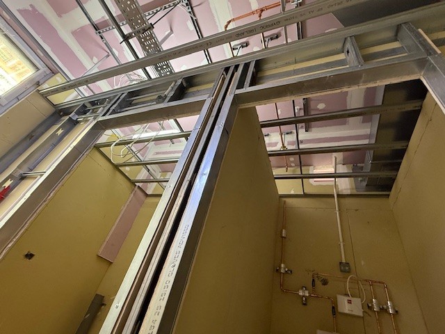 Week 98 at Vinci’s Radcliffe Civic Hub 🏗️
✅ Level 1 fit-out underway
✅ Pool tiling progressing
✅ Ground floor slab poured
✅ Market Chambers scaffold strip begun
✅ Roof 3 hotmelt complete = watertight!
Proud to be part of the journey 👏 #Construction #Vinci #Partnerships