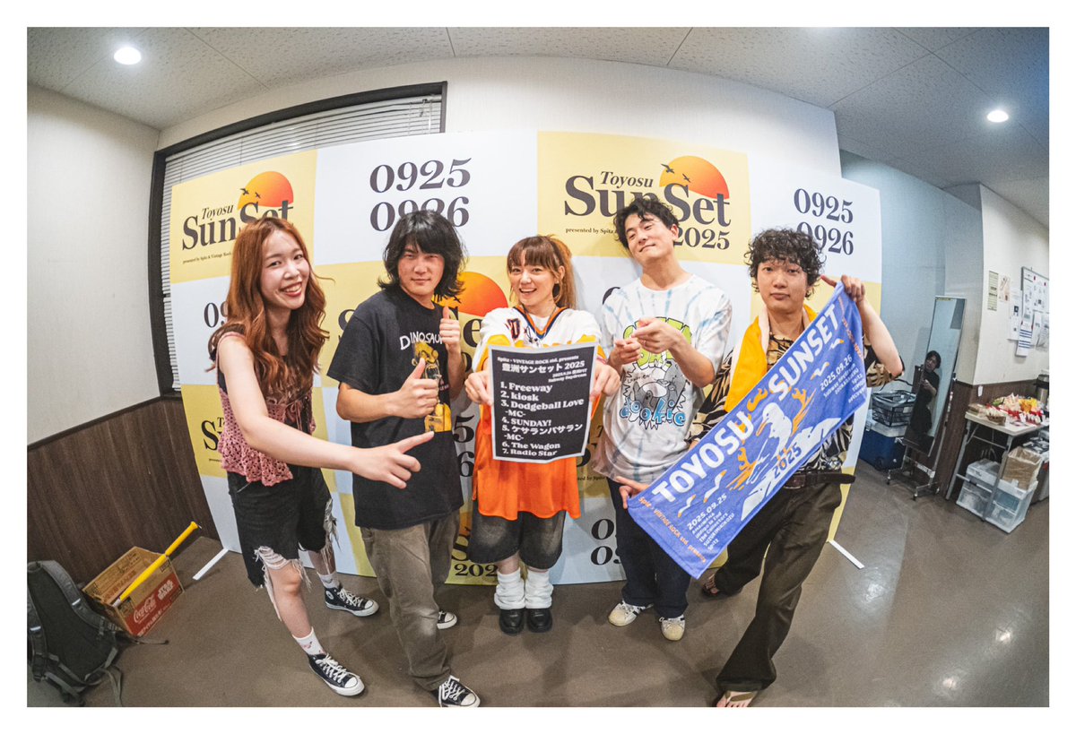 shohnophoto's tweet photo. 📸 

Thank you, Subway Daydream‼️

今後のカメラマン人生の中で間違いなくハイライトになる撮影現場でした。豊洲ピットでバチバチにかましていた彼らの顔はとても輝いていて、満足感溢れていました。

またSpitzさんと対バンできるように頑張っていきます！ https://t.co/pi4CPvHg8u