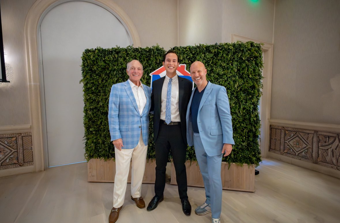 NewDayUSA's tweet photo. This week, we are proud to spotlight Karsten Cudal for achievement in being promoted to Captain 🙌🎉

“Upon finding out that I would receive this promotion, my heart was filled with gratitude to the many, many people at NewDay who fostered my growth.”

Company NMLS #1043 https://t.co/XtsQ96tK2W