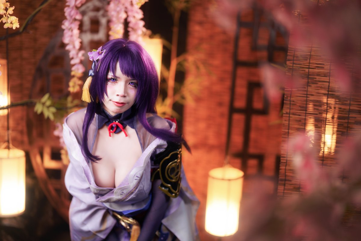Mapleiiz's tweet photo. he storm sleeps, and so do I.

#RaidenShogun #Ei #GenshinImpact #Cosplay #CosplayCommunity #AnimeCosplay #GenshinCosplay #ChillDay #CosplayPhotography https://t.co/j65rbZGm2F