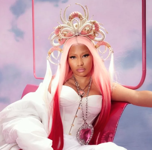 AboutMusicYT's tweet image. Nicki Minaj was named as the best female rapper of all time by Billboard.