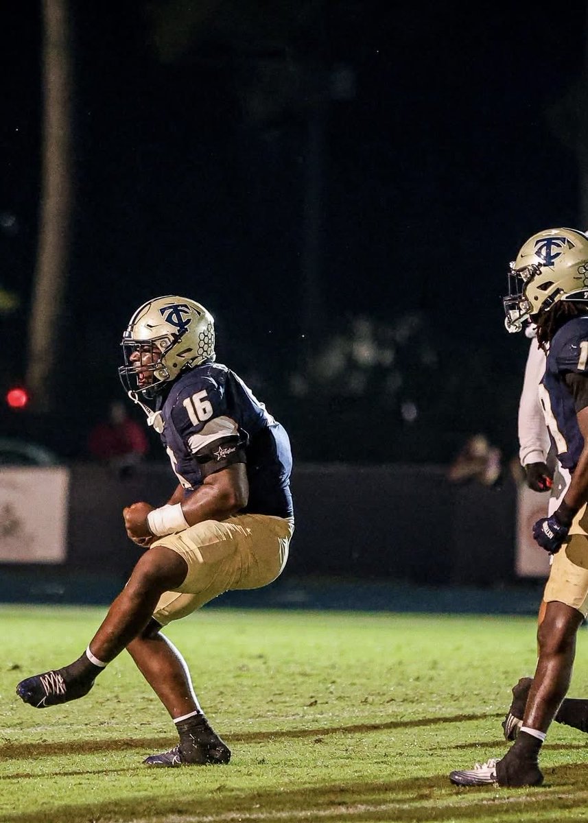 Check out my Early Senior Highlights (updates every week) - hudl.com/v/2SeDEc