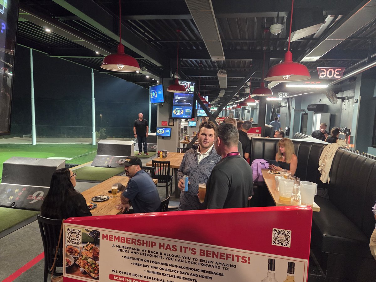 BuchananLogist's tweet photo. ⛳️ We had a blast joining nearly 900 @scranet members last week! Discussing industry trends, regulation shifts, and celebrating what makes this community so strong. Joined by our #BFamily from Fort Wayne and Indy, we met with customers for a little Back9 Golf.

#SCRA #Logistics https://t.co/atkamYkr6i