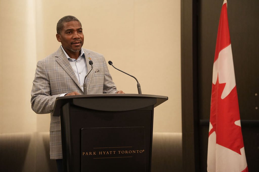 TerranceDrewSKN's tweet image. Following UNGA80, I headed over to Toronto, Canada, to meet with some of our proud sons and daughters of St. Kitts and Nevis who now call Canada home. 🇰🇳❤️🇨🇦

Together with Senior Minister Dr. Denzil Douglas and our Diaspora Ambassador, Dr. Christine Walwyn, we spoke openly about…