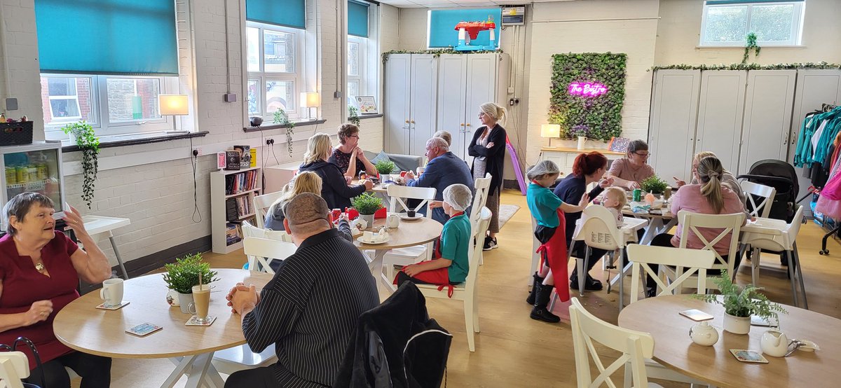 tynywernp's tweet image. Year 4 have blown us away with their customer service skills at the Bistro this afternoon! Pop along for a delicious treat and some friendly faces every Wednesday afternoon. 🫖🍰 #reallifecontexts