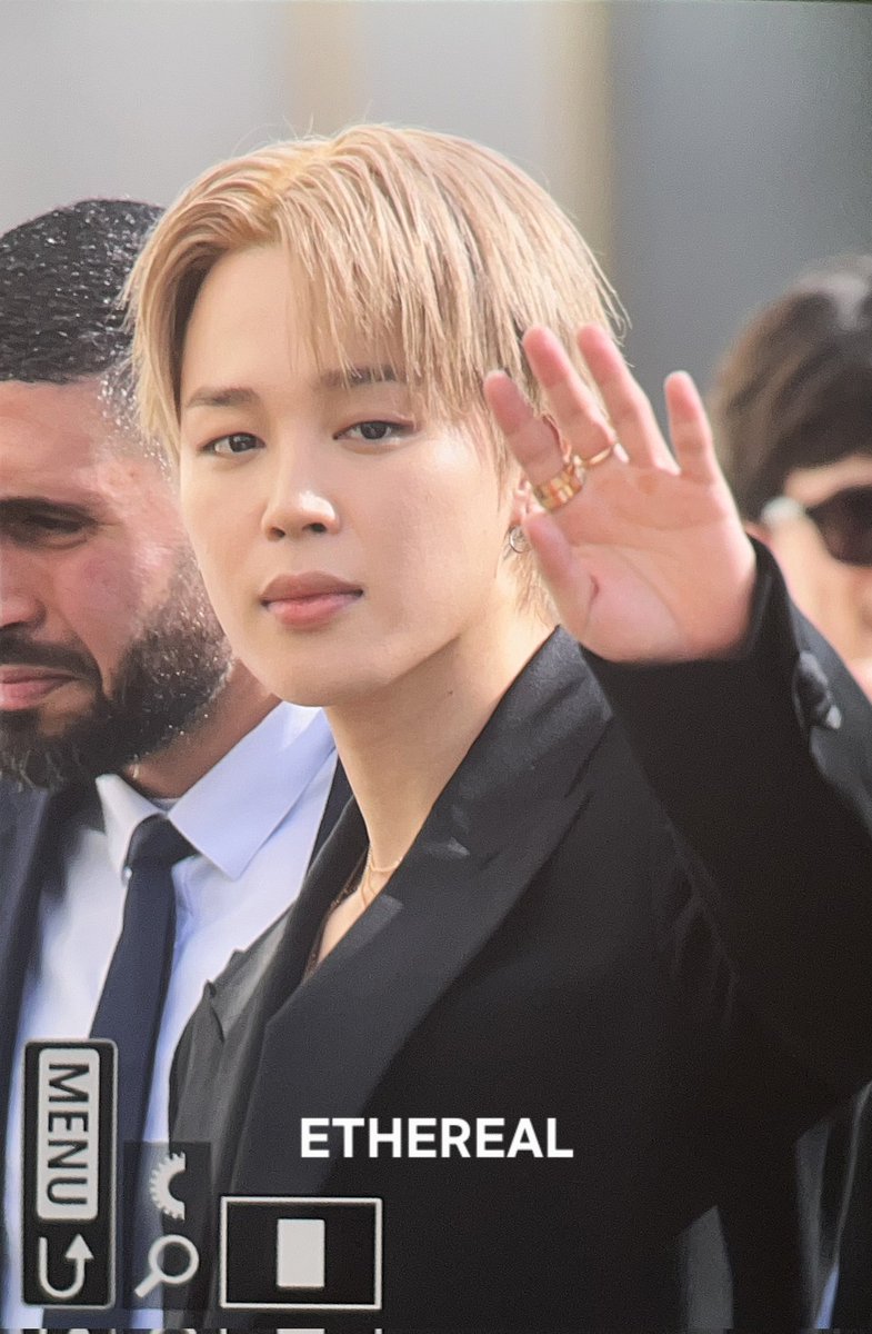bylay718673's tweet photo. #JiminAtDiorFashionShow
FACE OF DIOR JIMIN
HUMAN DIOR JIMIN
DIOR GLOBAL AMBASSADOR JIMIN
#JiminxDior #DiorSS26 #PFW Dior 

#방탄소년단지민 #JIMIN #지민 #박지민 #JIMINLandMyanmar https://t.co/SE9TAaL59f
