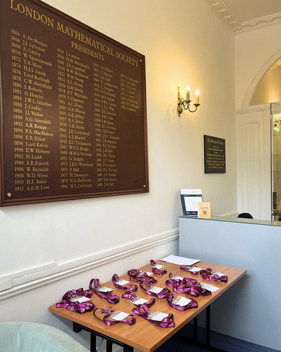 De Morgan House tweet media