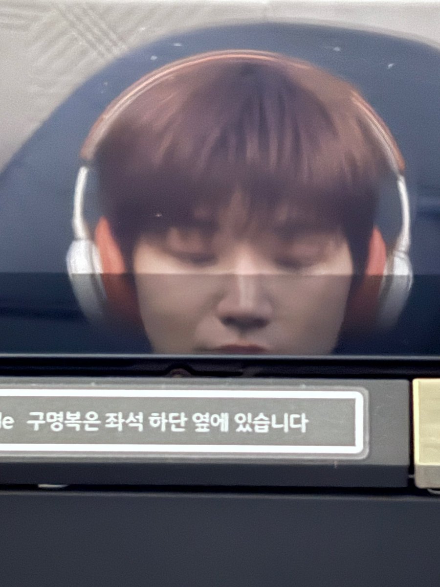 sebuah kesenjangan dalam hubungan :")

#ODSD #ONEDOORSelcaDay #RIWOO #BOYNEXTDOOR <a href="/BOYNEXTDOOR_twt/">BOYNEXTDOOR_twt</a>