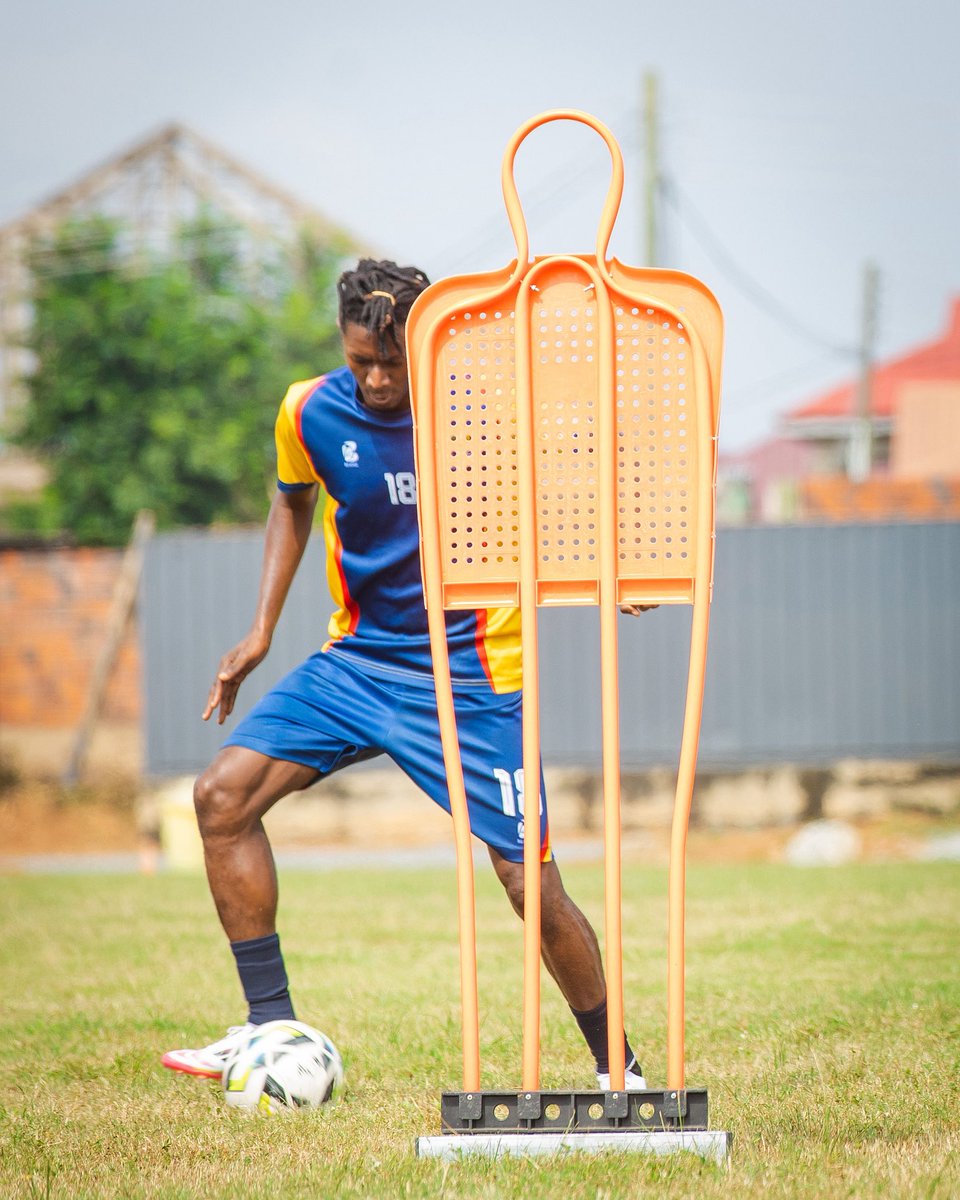 HeartsOfOakGH's tweet image. 🔴🟡🔵 | WEDNESDAY GRIND

Another step closer to Bechem! 💪

The boys are focused, the spirit is high, and preparation continues in Accra.

#Phobia4Life #AHOBAA #NeverSayDie