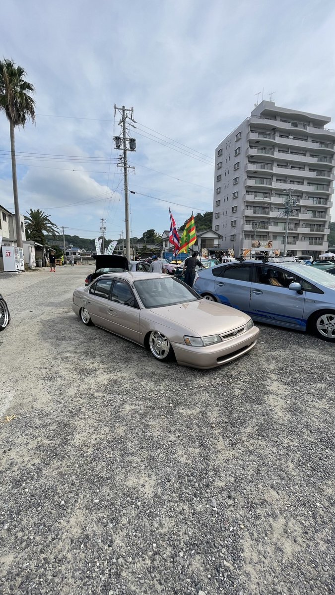 Elichiiiiii's tweet photo. MMMで刺さった車 https://t.co/tQr7lnxuhC