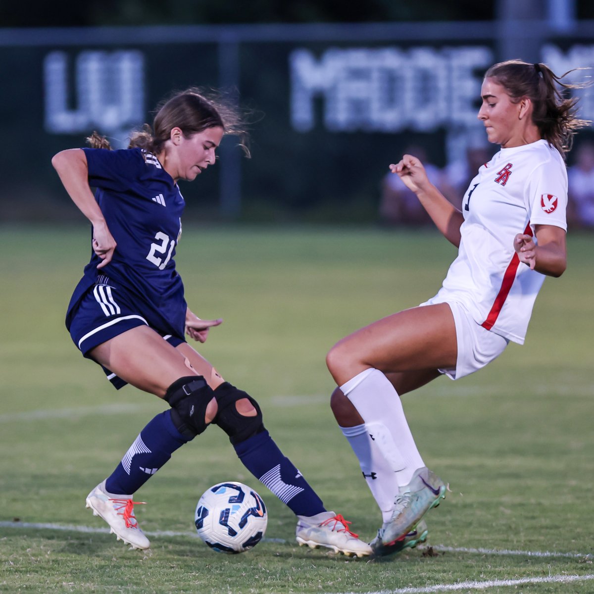 JohnCrossPhotography.com

Great match between Independence and Brentwood Academy . Pictures can be found at:

johncrossphotography.com/ihs-girls-socc…