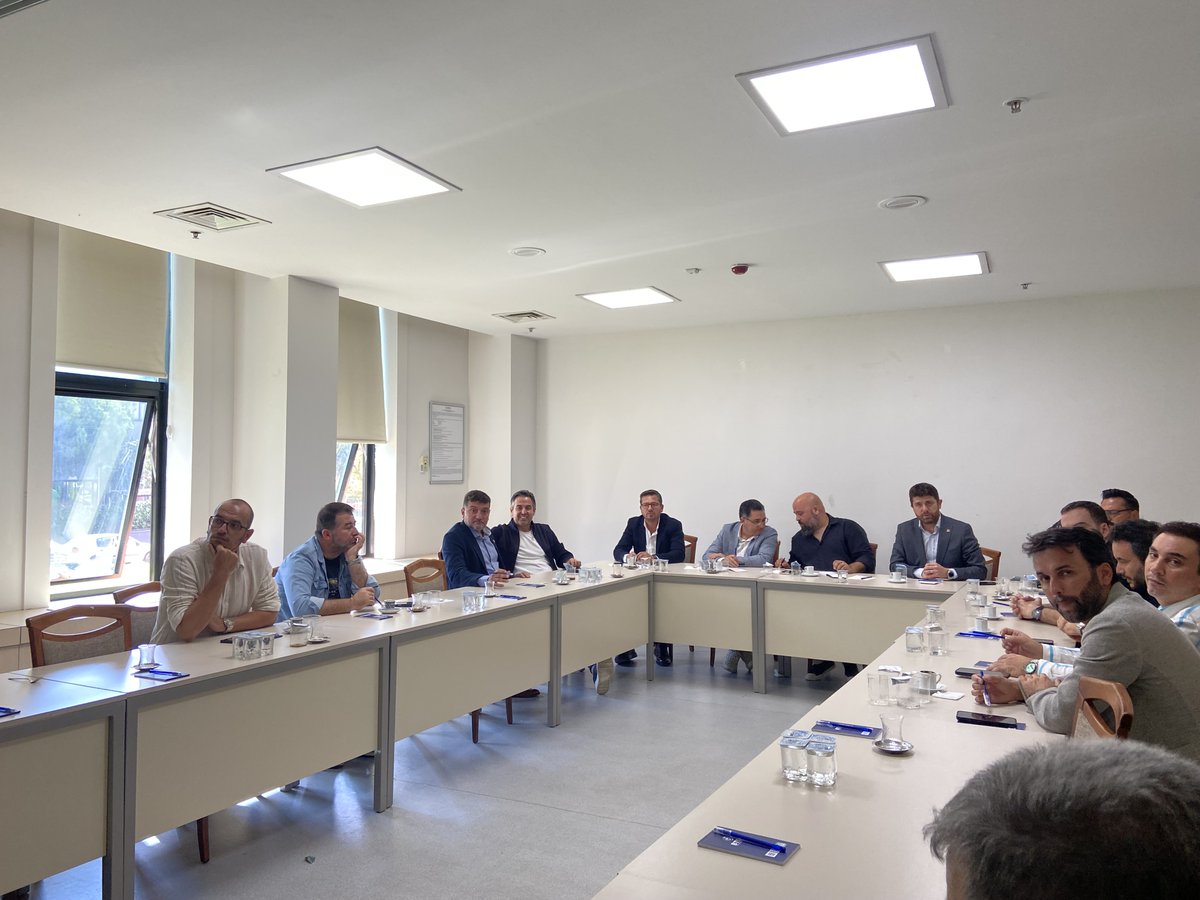 25 Eylül 2025 tarihinde Bursa Ticaret ve Sanayi Odası tarafından “DSİ Kaynak Koruma Alanları” hakkında düzenlenen istişare toplantısına Agrega Sektörünü temsilen Genel Sekreterimiz Sayın Çağlar Tanın katılım gösterdi.