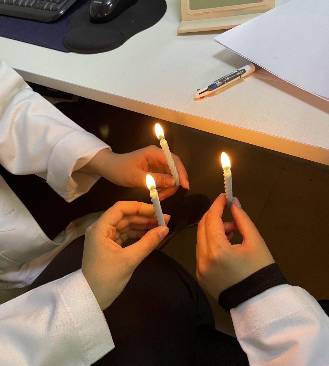 lanraining's tweet image. وفي يوم الصحة العامة - ١ اكتوبر -  
مازالت الوِقاية في الصدارة، مازالت الهِمّة عالية، ومازال الطمُوح مبدأنا، نَحمد الله على أن سخّرنا لِنكون جزءً من هذا التخصص فاللهم اليُسر والتوفيق إلى ان نصِل إلى غايتِنا 🛡️🤍