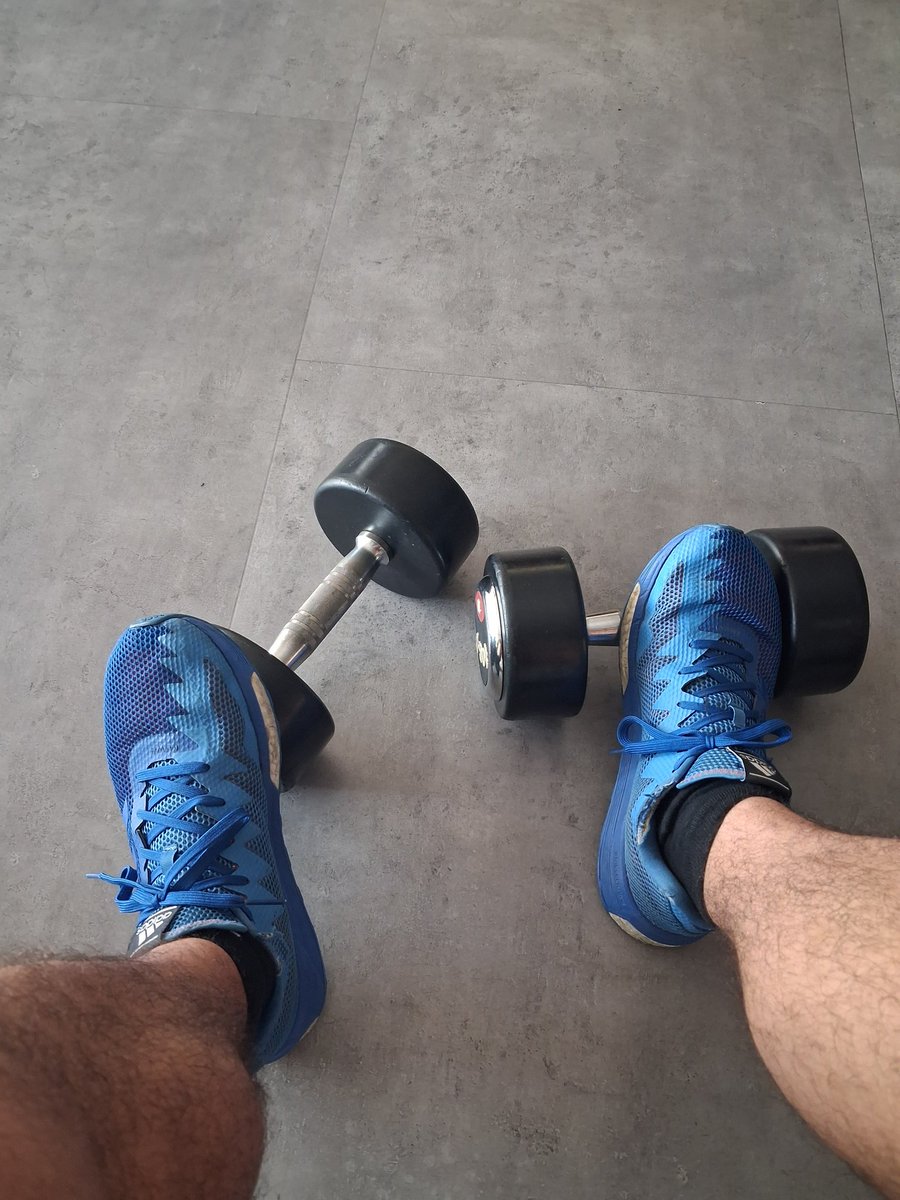 AlexJet12345's tweet image. Vieni, lecca e pulisci..