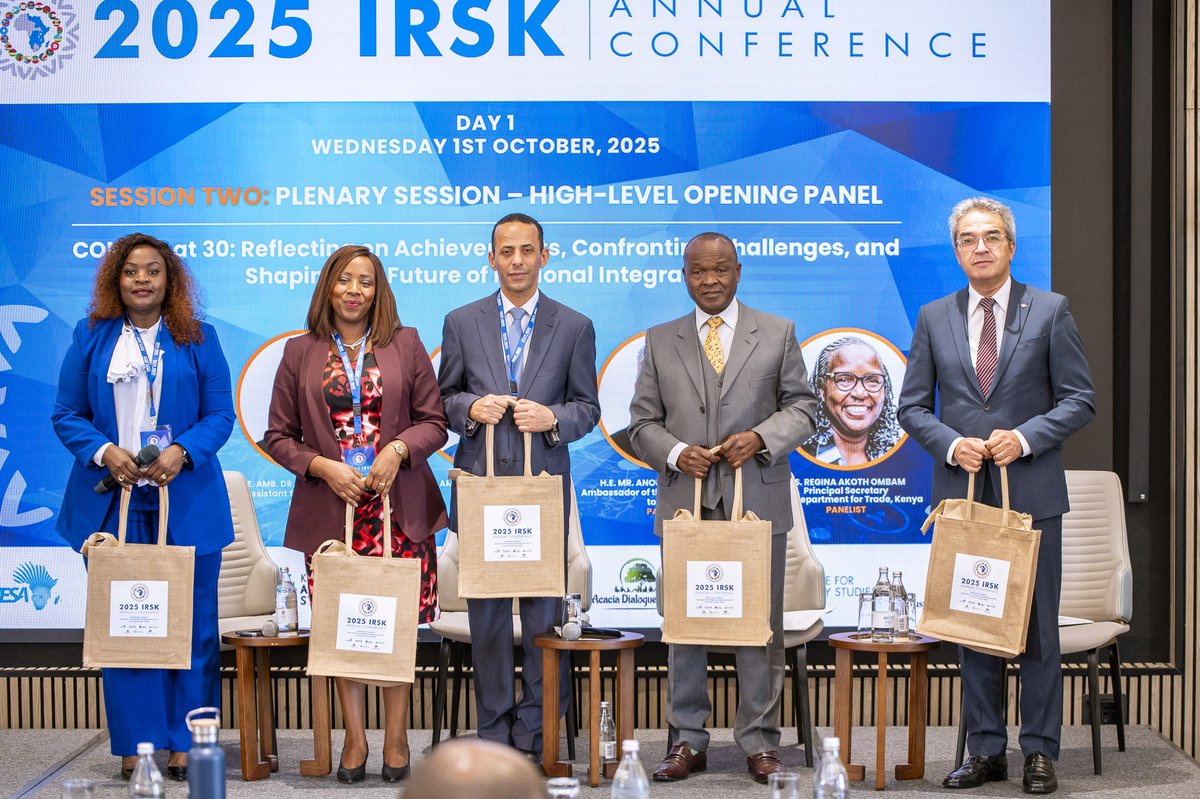 COMESA Governance, Peace and Security (@comesa_gps) on Twitter photo Conflict prevention and post-conflict reconstruction are central to COMESA’s peace agenda. Let’s explore how diplomacy and governance can secure lasting peace.
#IRSKConference2025 #COMESAat30
<a href="/Egypt_Kadah/">Amb. Dr. Mohamed Kadah</a> Conflict prevention and post-conflict reconstruction are central to COMESA’s peace agenda. Let’s explore how diplomacy and governance can secure lasting peace.
#IRSKConference2025 #COMESAat30
<a href="/Egypt_Kadah/">Amb. Dr. Mohamed Kadah</a>
