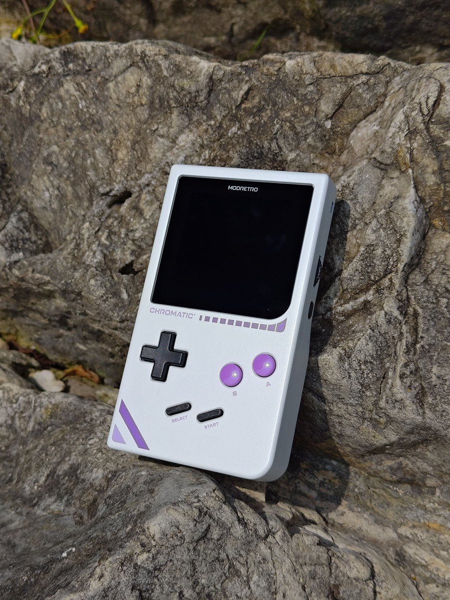 2ndlawgames's tweet image. Made some beauty shots at Lake Garda, Italy 🤤

@modretro