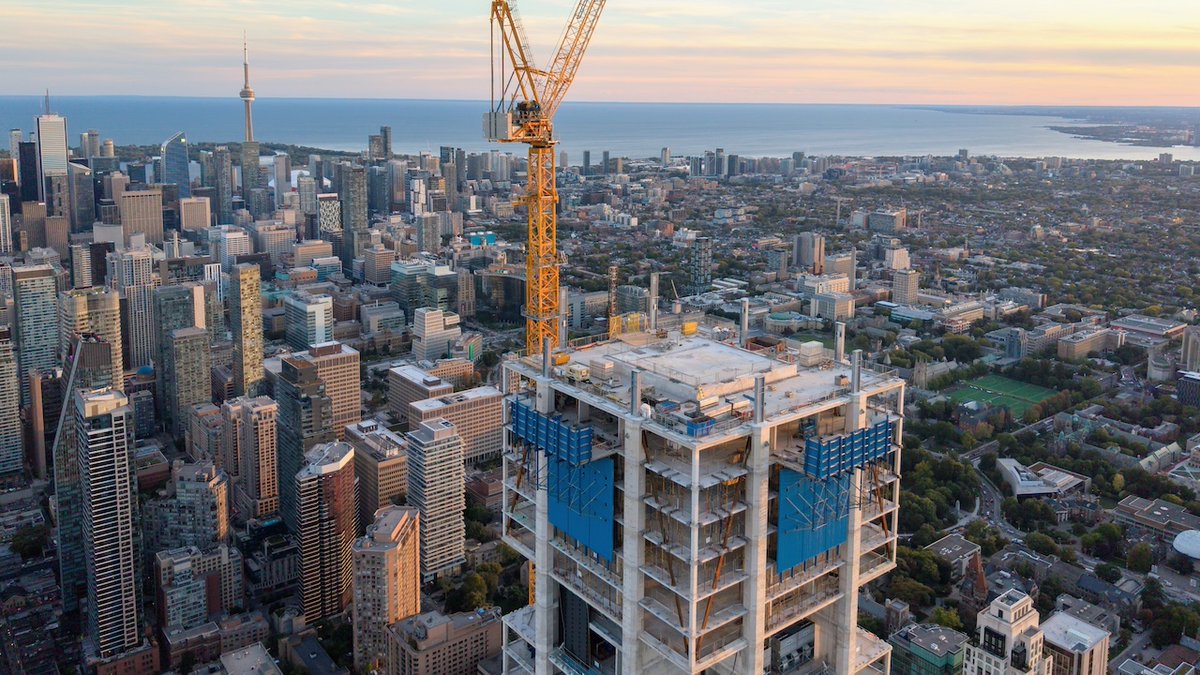 Urban_Toronto's tweet image. September was filled with strong attention on ‘supertall’ towers like One Bloor West and Pinnacle One Yonge, major transit expansions, and planning frameworks unlocking new housing density. Read last month’s top stories here: urbantoronto.ca/news/2025/10/t…
#Toronto #transit…