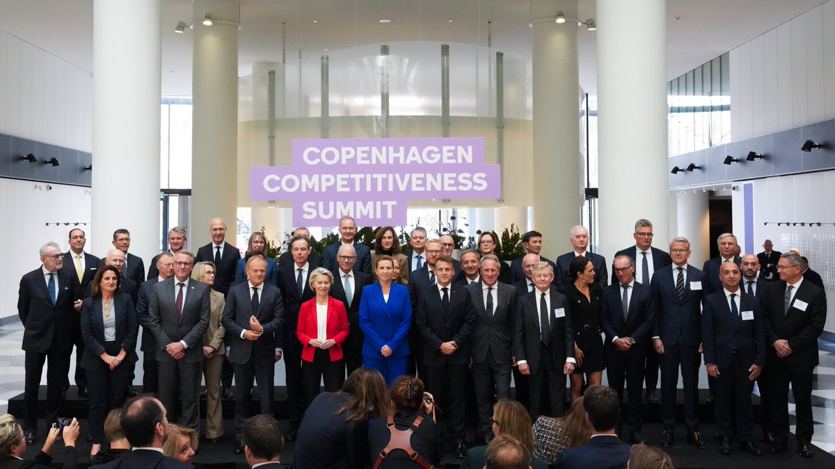 WBGroup_PL's tweet photo. "We need a unified defence market in Europe. @WBGroup_PL is the leading producer of military drones - pioneered loitering munitions since 2010 - present on the frontline in Ukraine. We are ready to cooperate and ensure a European supply chain, including to provide effective counter-drone solutions", CEO Piotr Wojciechowski told the EU #CopenhagenCompetitivenessSummit. Poland was represented by PM @donaldtusk and Min. @Domanski_Andrz. 

@DanskIndustri 
Photo credits: Lasse Lundberg Andreasen/Bjarke Ørsted