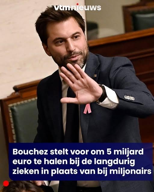RobinTonniau's tweet photo. "Doe de ernstig zieken betalen." 🤮🤮🤮

Dat is het project van Arizona: de zieken doen betalen en de rijken beschermen... En dat zegt Bouchez van MR terwijl hij een roos lintje draagt tegen borstkanker. #pinkribbon https://t.co/Oakl1Nuzx8