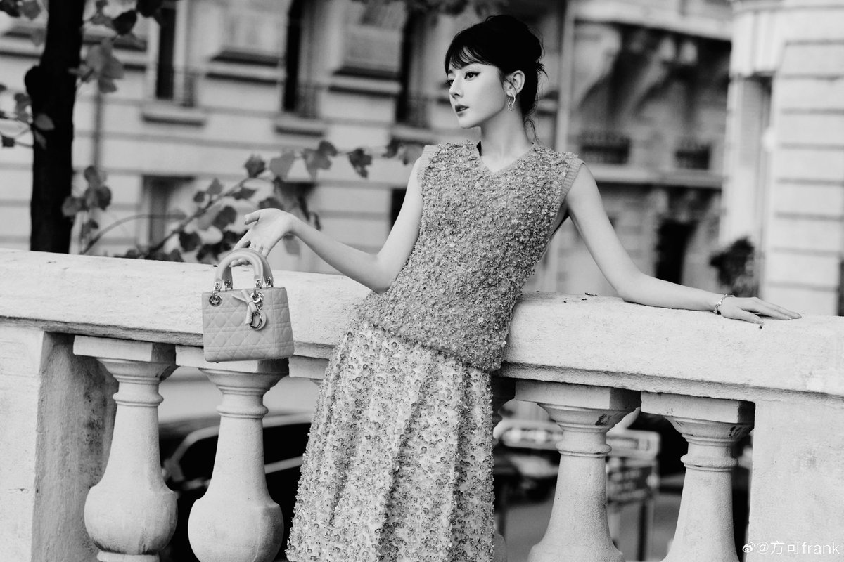 She doesn't just wear DIOR; she brings it to life.
Gorgeous

 DILRABA DIOR PFW25 #DilrabaDiorSS26        
#Dilraba   
#DIORSS26    
#Dior <a href="/Dior/">Dior</a>