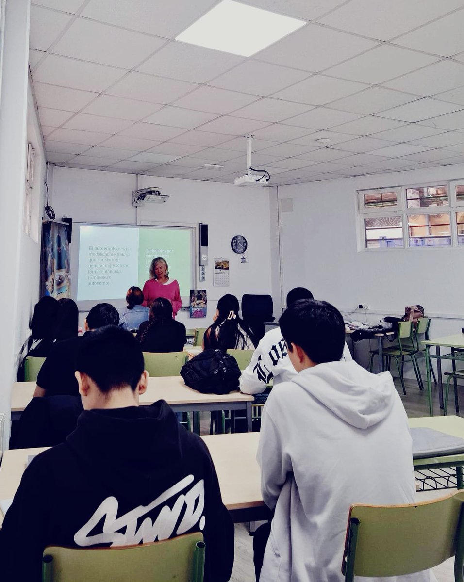 UTAC (@utac_upta) on Twitter photo Sesión muy productiva la de ayer con los alumnos de FP Administrativo del <a href="/CentroPuente/">Centro Puente</a>. Proyecto #ImpulsaTuFuturo <a href="/EDUARDOABADSABA/">Presidente UPTA España</a> <a href="/upta_es/">UPTA España</a> Sesión muy productiva la de ayer con los alumnos de FP Administrativo del <a href="/CentroPuente/">Centro Puente</a>. Proyecto #ImpulsaTuFuturo <a href="/EDUARDOABADSABA/">Presidente UPTA España</a> <a href="/upta_es/">UPTA España</a>