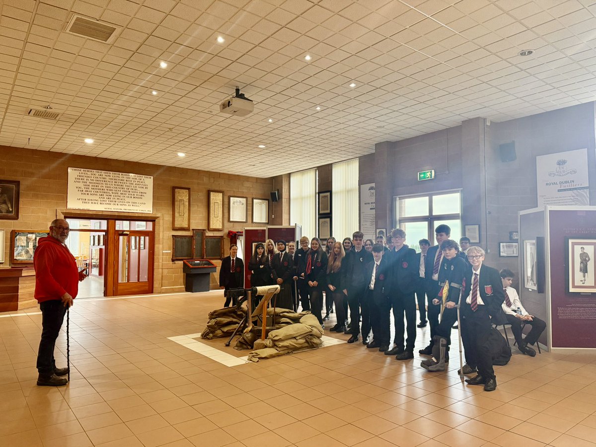 SommeAssoc's tweet photo. This morning the Somme Museum welcomed another 60 students from Ballyclare High School.
They were guided around the museum’s exhibitions followed by an interactive hands on session.
#educatingfuturegenerations https://t.co/mGPuuLA844