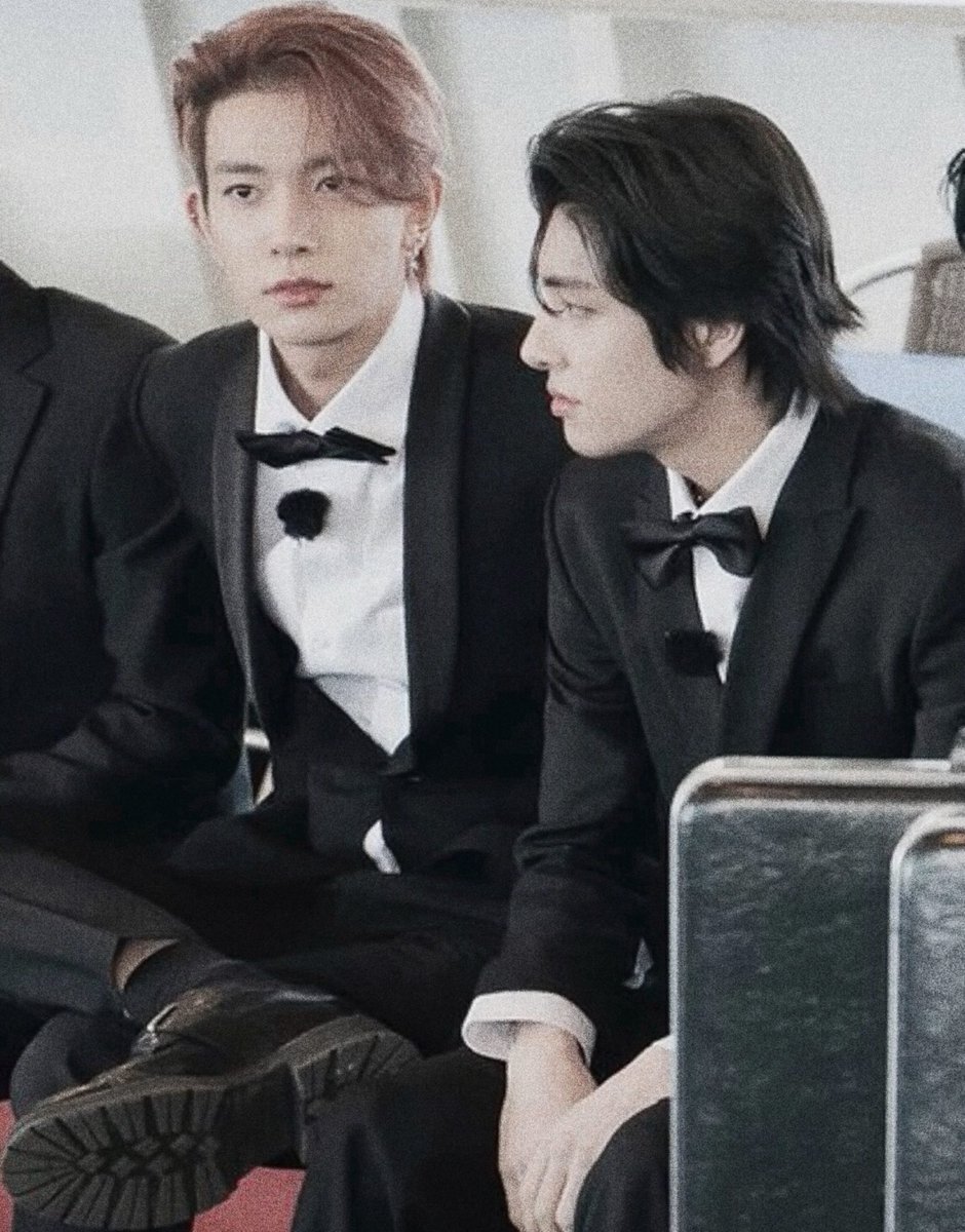 essehour's tweet image. heejake few tweets au

angga khafi kondangan