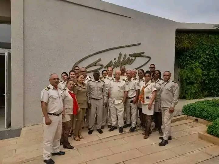 ¡10 años de la Oficina Nacional de Inspección del MINAL! 🎉
Una  década garantizando la calidad y cumplimiento en el sector alimentario  de Cuba. Trabajo dedicado para proteger los derechos de los consumidores  y la seguridad de los productos.

#ONIE10Años #Inspección #MINAL