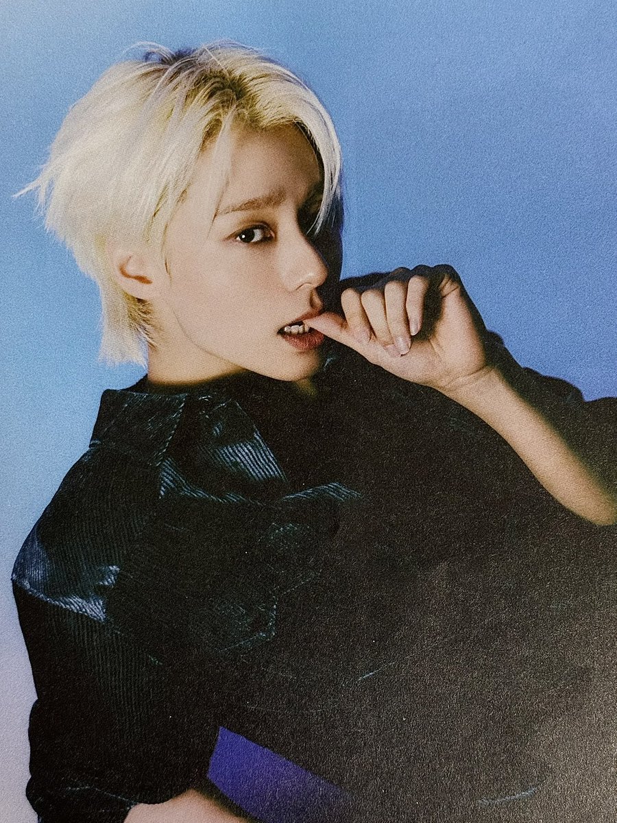 더스타 화눙이님 화보 얼굴 미쳤네요. . .