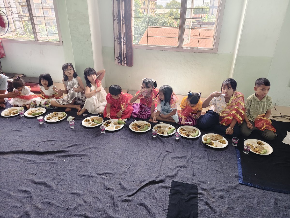 🙏 B/152 Bn CRPF Babupara, Imphal West celebrated Maha Navratri with pooja, hawan &amp; a joyous Bhandara for  unit personnel &amp; civilians — a true spirit of unity &amp; devotion. 🌸✨ #MahaNavratri #CRPF #UnityInDiversity #Navratri2025