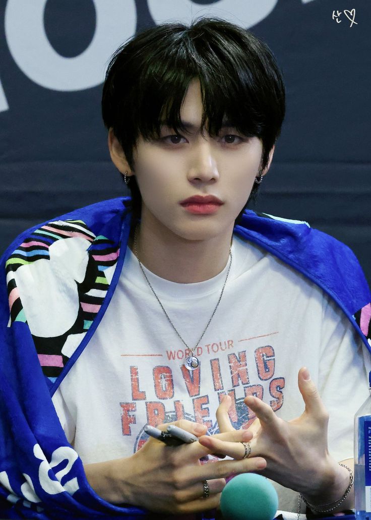 happycatmeme132's tweet photo. 동민이랑 태산 그 사이 눈빛 뭔말알?
눈빛이 뭔가 달라.. https://t.co/VgLaoGaDVG