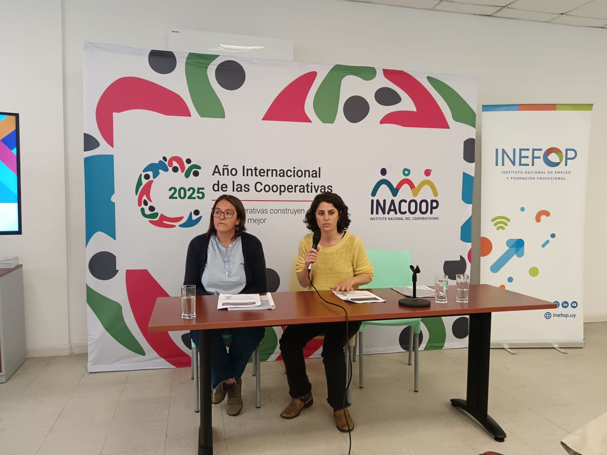 Cudecoop_uy's tweet photo. #Ahora en la sede de @inacoop presentación de investigaciones en el marco del #Procoop https://t.co/0y28fVG82T
