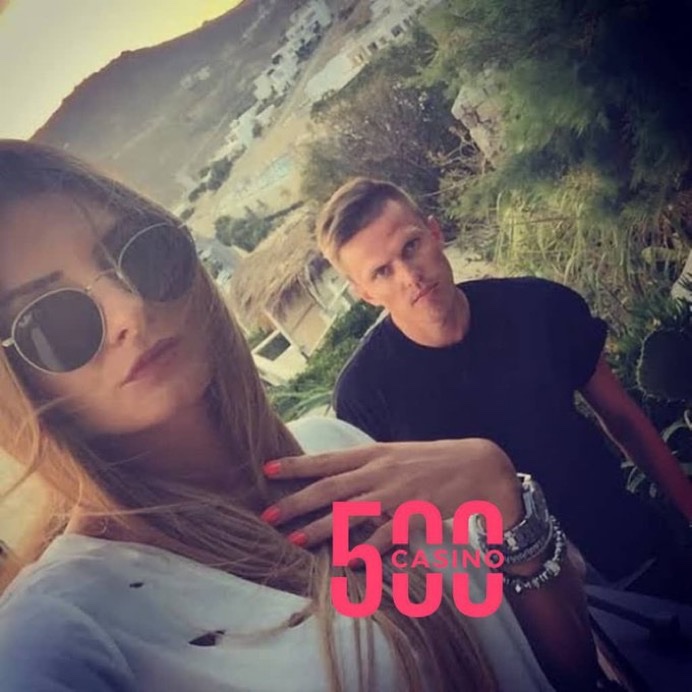 A Thread of Footballers whose partners ch£ated on them 🧵

1. Josip llicic - Caught his wife ch£ating on him in their matrimonial home