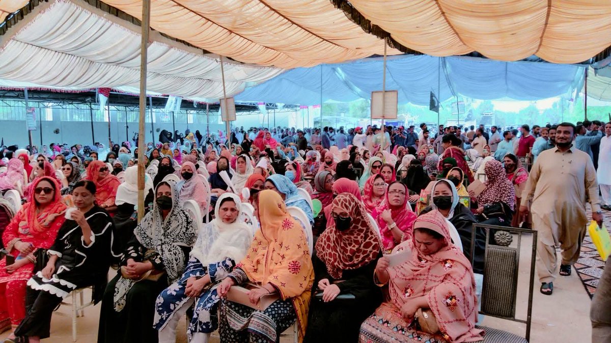 حیدرآباد سے پیغام:
"ہم پرامن ہیں، مگر اپنے حق کے لیے کراچی آئیں گے۔"
ذمہ داری حکومت پر!
#SindhEmployeesAlliance
