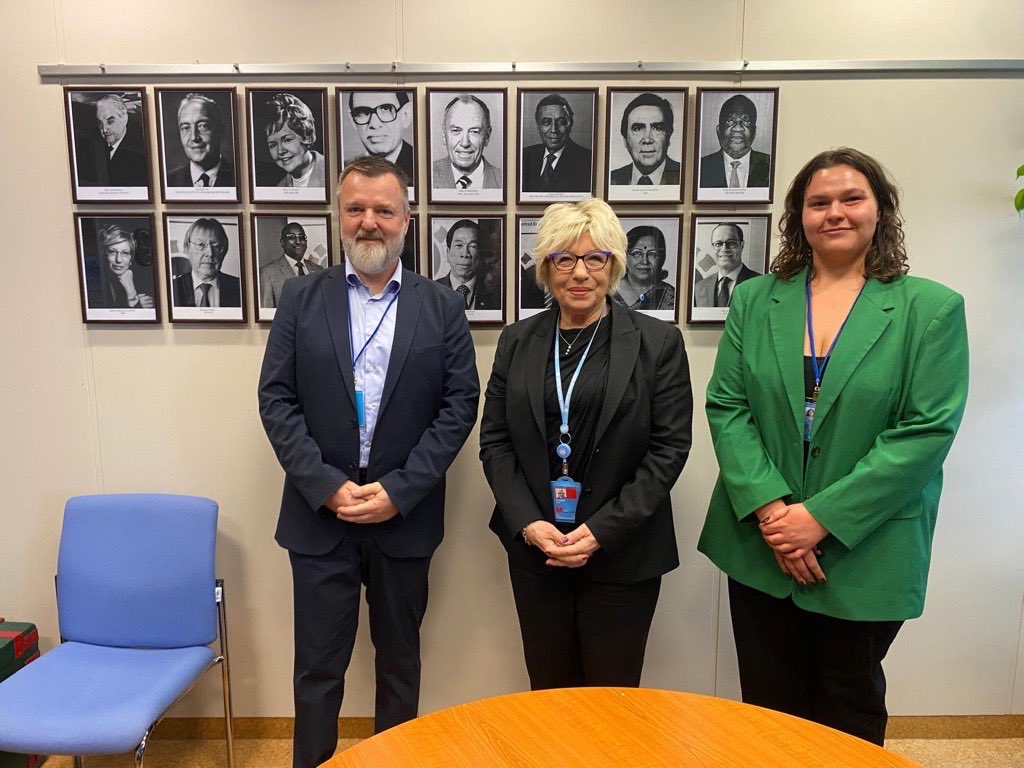 INCB_President's tweet photo. While @UN_Vienna I met with Matej Košir, Chairperson, and Beatrix Vas, Treasurer, Vienna NGO Committee on Drugs to discuss #INCB cooperation with civil society. We are very grateful for the role played by the @theVNGOC in facilitating our ongoing engagement with civil society. https://t.co/RNvWgh9c5j