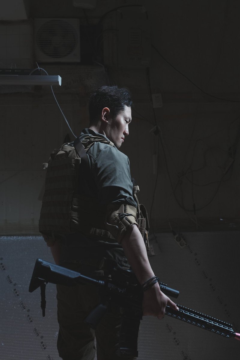 jamessurm's tweet image. 익스트랙션1(Extraction1) 

타일러 레이크(Tyler Rake)햄식이형 

더블 타켓(Shooter) 

Cos : @jamesurm 
@XDarksouls360X 📸

#익스트랙션 #Extraction #TylerRake #타일러레이크 #netflix
#코스프레 #cosplay #コスプレ