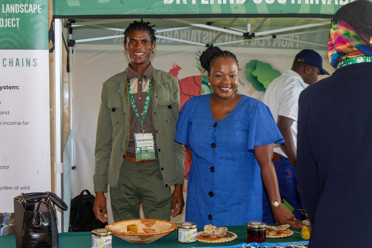 FAOMozambique's tweet image. 💡 Unlocking green finance! 💚

The #DSLIP Private Sector Day in Maputo connects smallholders, governments &amp;amp; investors to catalyze sustainable supply chains.

#GreenFinance #ClimateResilience