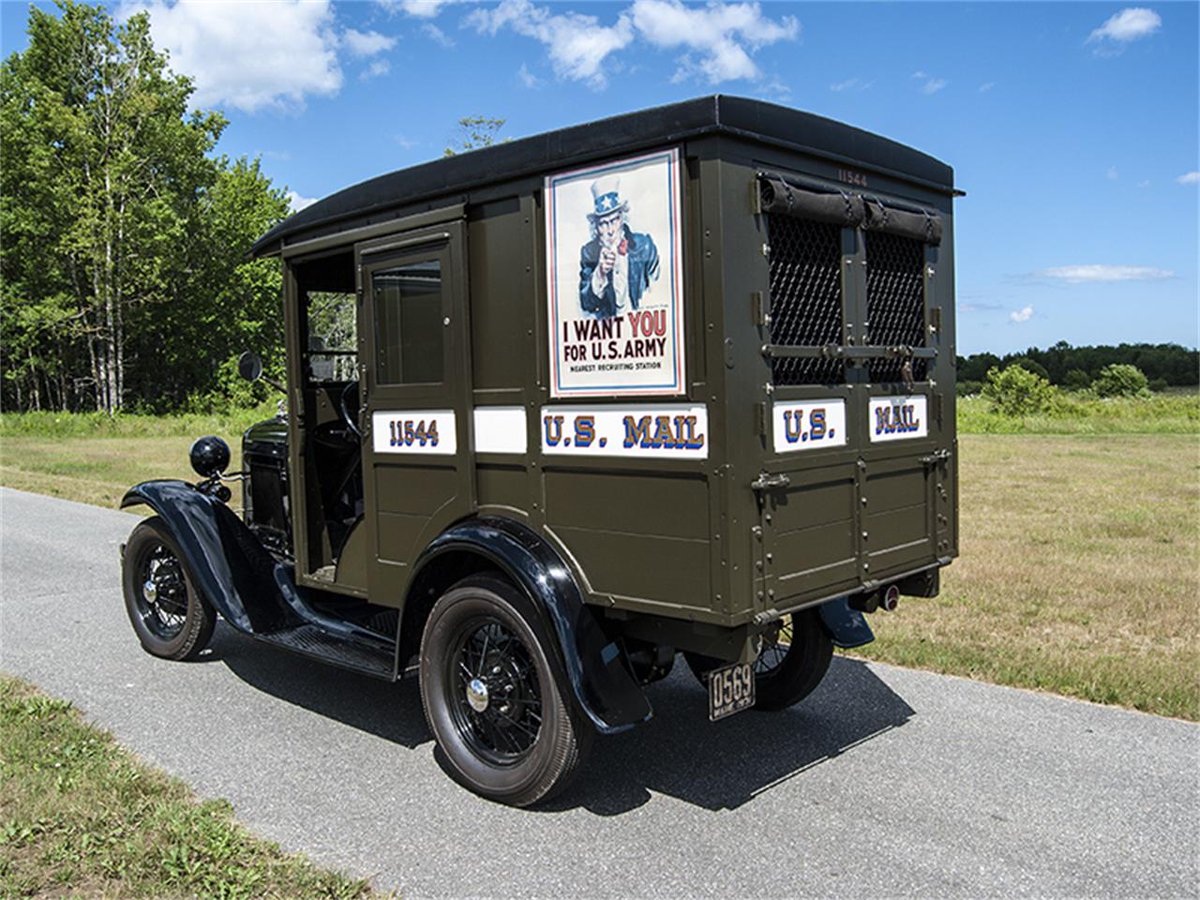 JaxMusic's tweet photo. USPS implements their annual holiday rate increase effective this weekend (10/5/2025).

2 DAY SHIPPING coming soon! 

Canadian Postal Union continues to be on STRIKE.  We are not accepting orders from our Canadian friends until this is resolved.   

No Shipping 10/13/2025 https://t.co/J1cw7nt868